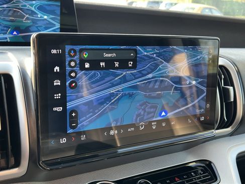 Used 2025 Ford Expedition Active AWD/4WD image 28