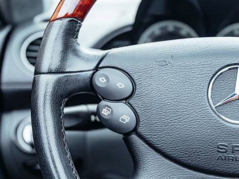 Used 2003 Mercedes-Benz SL 500 image 66