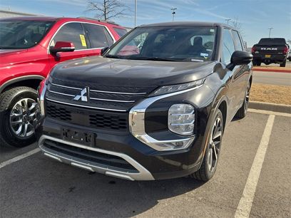 Used 2024 Mitsubishi Outlander SE