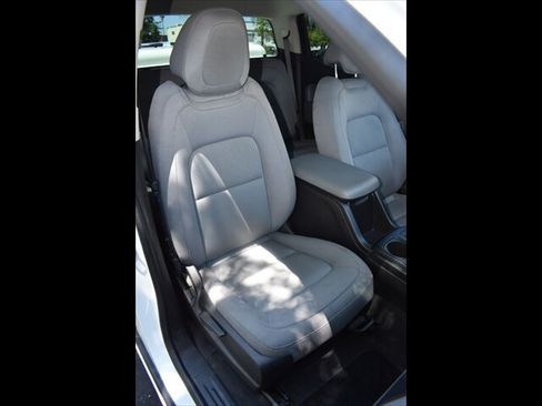 Used 2020 Chevrolet Colorado W/T w/ WT Convenience Package AWD/4WD image 33