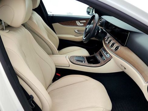 Used 2023 Mercedes-Benz E 450 4MATIC Sedan w/ Premium Package image 22
