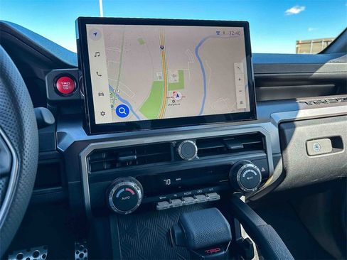 Used 2025 Toyota Tacoma TRD Sport image 30