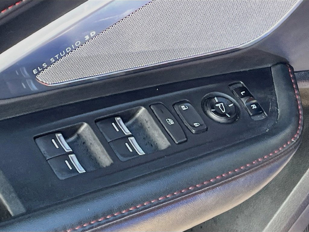 Used 2019 Acura RDX w/ Advance Package AWD/4WD image 18
