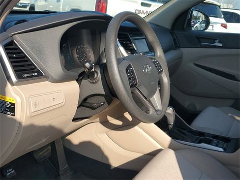 Used 2017 Hyundai Tucson SE image 14