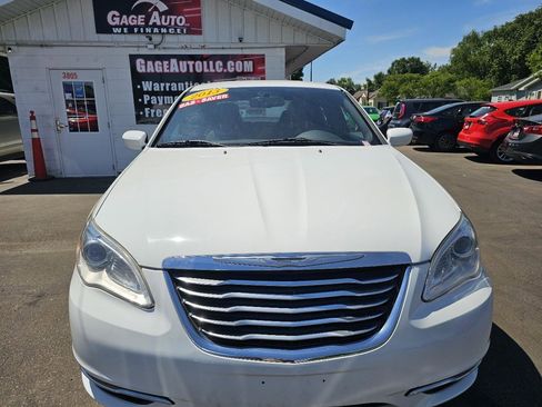 Used 2013 Chrysler 200 LX FWD image 3