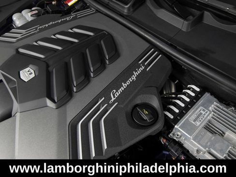 Used 2023 Lamborghini Urus Performante AWD/4WD image 61