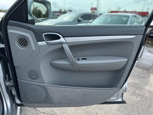 Used 2008 Porsche Cayenne GTS image 22