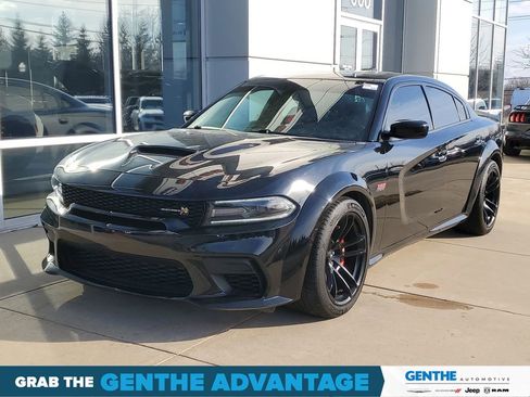 Used 2021 Dodge Charger Scat Pack image 2