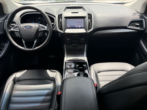 Used 2020 Ford Edge SEL w/ Convenience Package FWD image 13