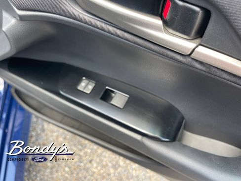 Used 2025 Toyota Camry LE FWD image 20