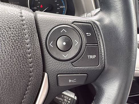 Used 2018 Toyota RAV4 XLE w/ Plus Extra Value Package FWD image 24