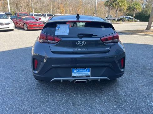 Used 2019 Hyundai Veloster 2.0 Premium image 5