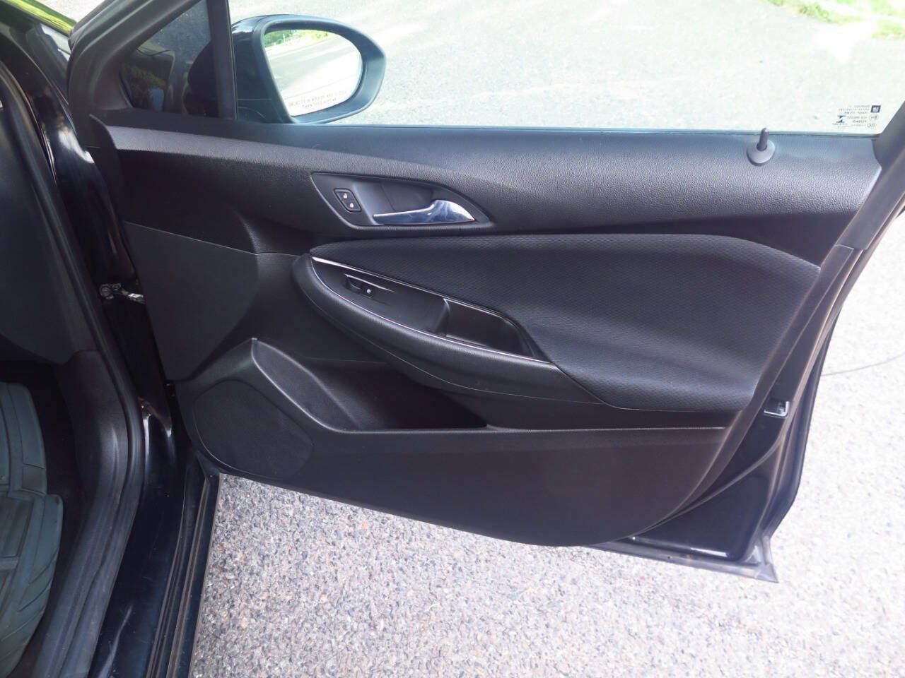 Used 2016 Chevrolet Cruze LS FWD image 19