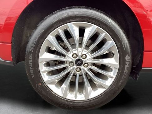 Used 2024 Ford Edge Titanium w/ Titanium Elite Package image 10