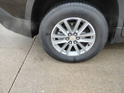 Used 2023 Chevrolet Traverse LT w/ LPO, Floor Liner Package image 26