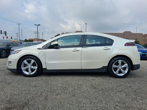 Used 2013 Chevrolet Volt Premium w/ Premium Trim Package FWD image 4