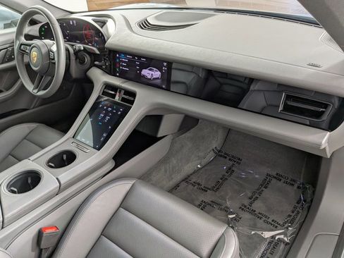 Certified 2022 Porsche Taycan RWD image 25