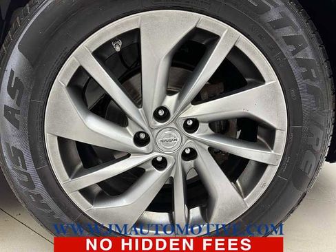 Used 2015 Nissan Rogue SL w/ SL Premium Package image 9