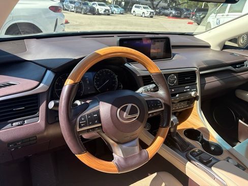 Used 2019 Lexus RX 350L FWD image 13