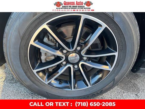 Used 2019 Dodge Grand Caravan GT image 29