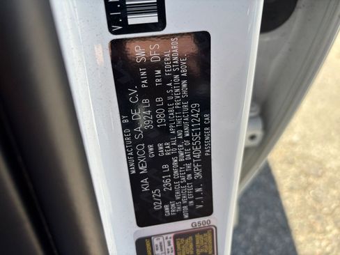 Used 2025 Kia K4 LXS FWD image 28