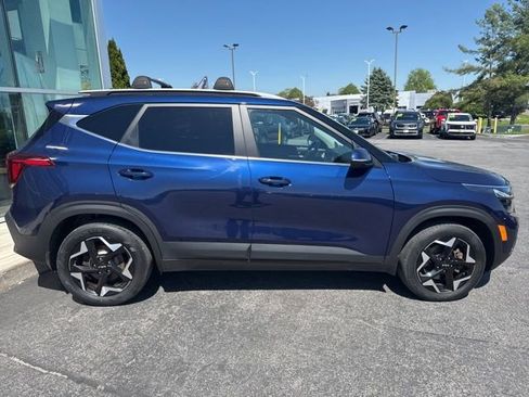 Certified 2024 Kia Seltos EX AWD/4WD image 11