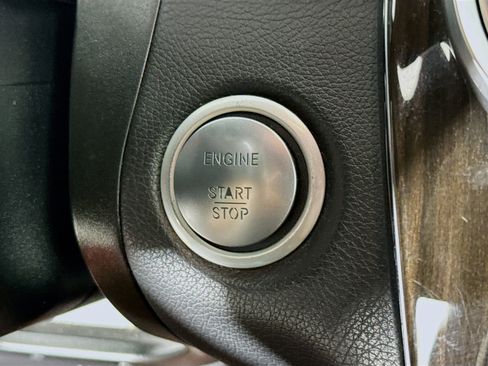 Used 2018 Mercedes-Benz GLC 300 image 19