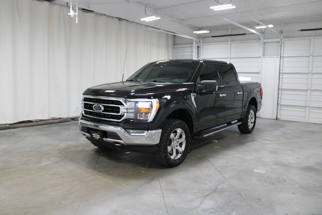 Used 2021 Ford F150 XLT w/ Equipment Group 302A High AWD/4WD image 4