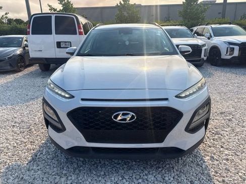 Used 2020 Hyundai Kona SEL FWD image 2