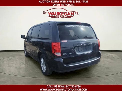 Used 2013 Dodge Grand Caravan SXT w/ UConnect Hands-Free Group FWD image 6