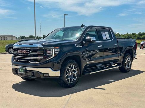 Used 2022 GMC Sierra 1500 SLT AWD/4WD image 7