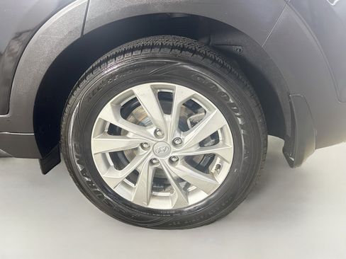 Used 2020 Hyundai Tucson Value AWD/4WD image 37