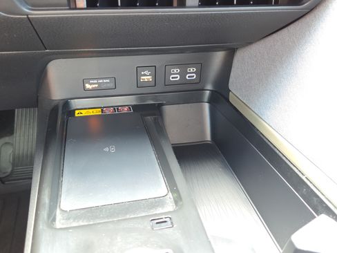 Used 2025 Toyota Camry LE w/ Convenience Package FWD image 22