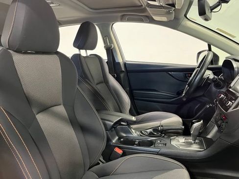 Used 2019 Subaru Crosstrek 2.0i Premium w/ Moonroof Package AWD/4WD image 10