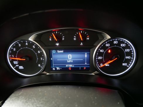 Used 2024 GMC Terrain SLE AWD/4WD image 21