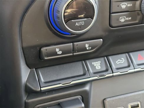 Used 2022 Chevrolet Silverado 2500 LT w/ Fleet Comfort Package image 21