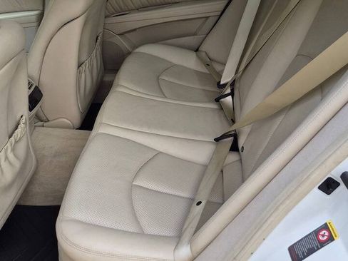 Used 2005 Mercedes-Benz E 500 Sedan image 42