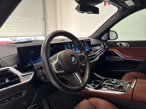 Used 2024 BMW X7 M60i w/ Executive Package image 19