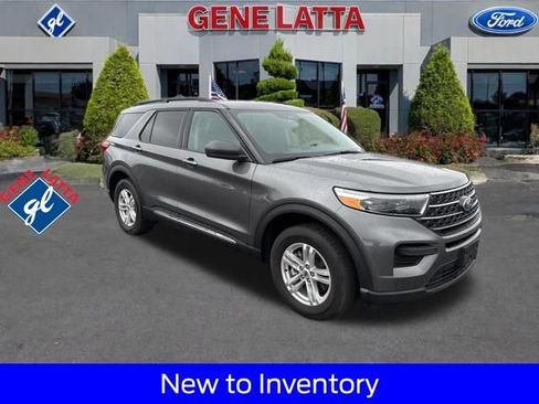 Used 2023 Ford Explorer XLT image 1
