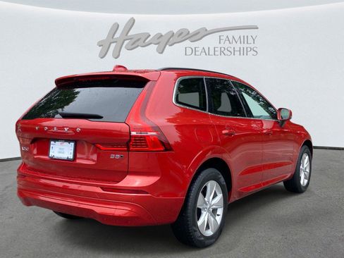 Used 2022 Volvo XC60 B5 Momentum AWD/4WD image 3