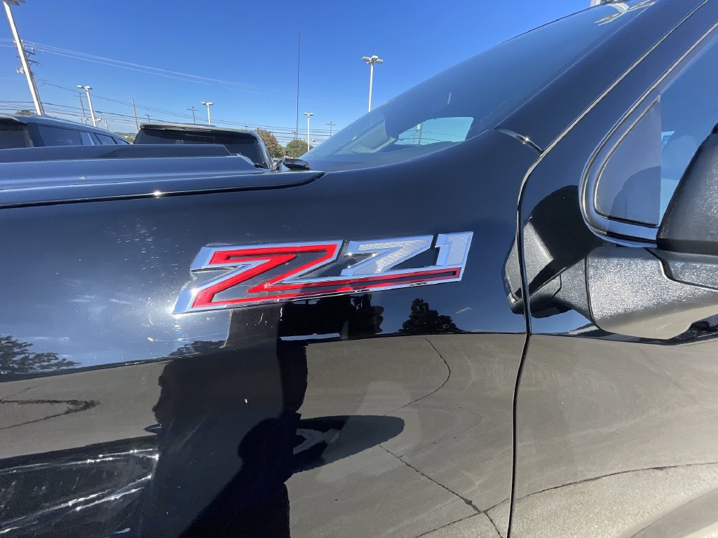 Certified 2022 Chevrolet Silverado 1500 LT Trail Boss w/ Convenience Package II AWD/4WD image 32