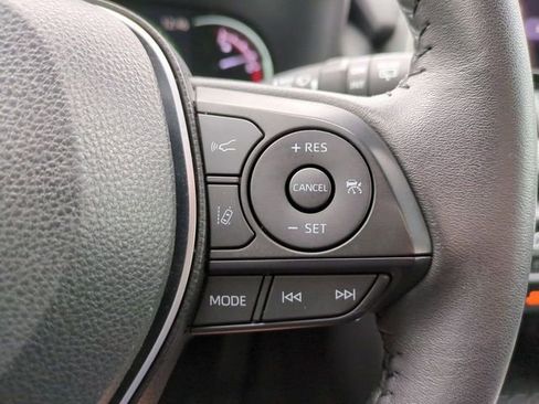 Used 2024 Toyota RAV4 XLE Premium FWD image 29