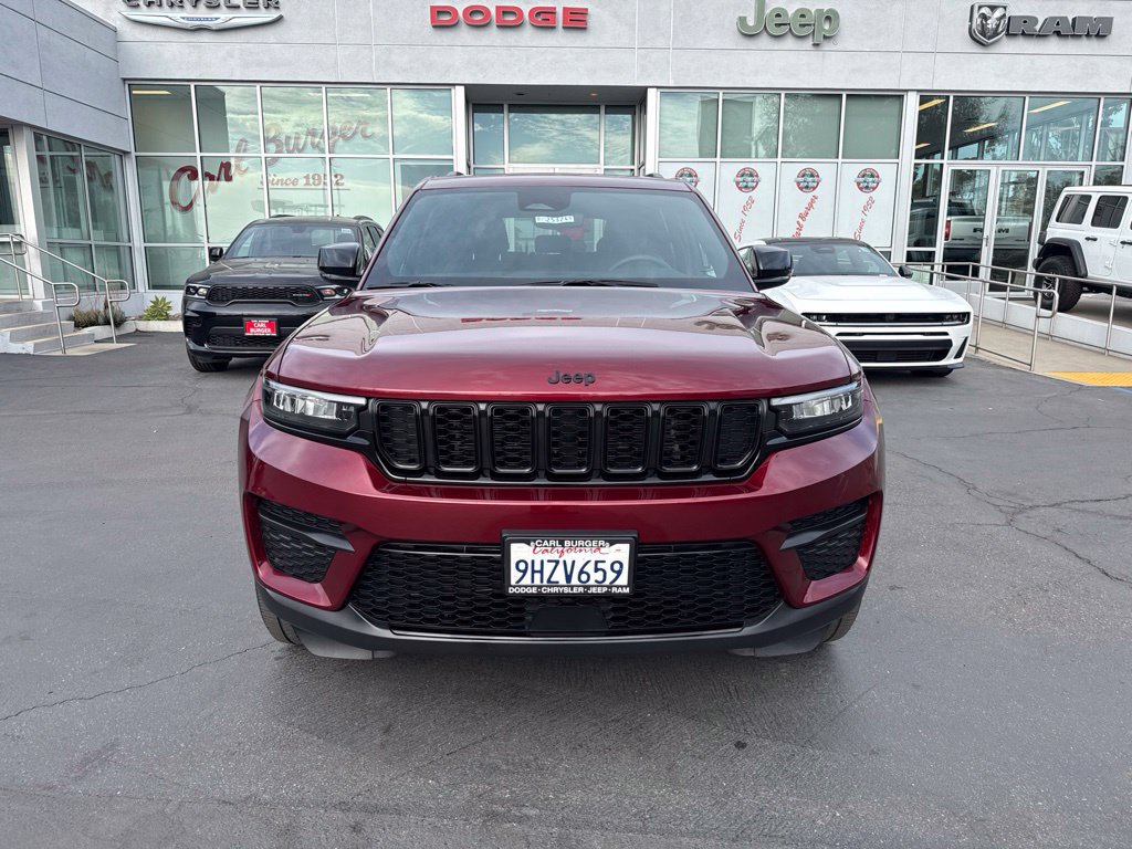 Certified 2023 Jeep Grand Cherokee Altitude RWD image 2