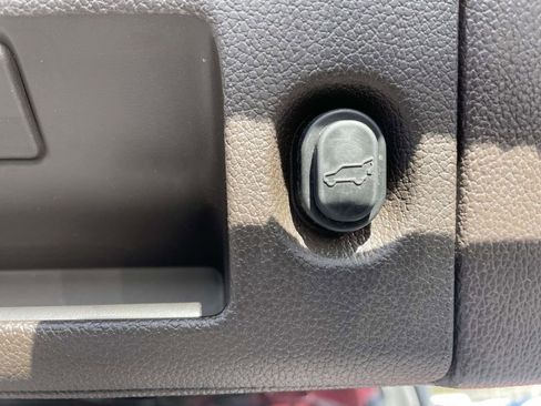 Used 2019 Chevrolet Tahoe Premier image 49