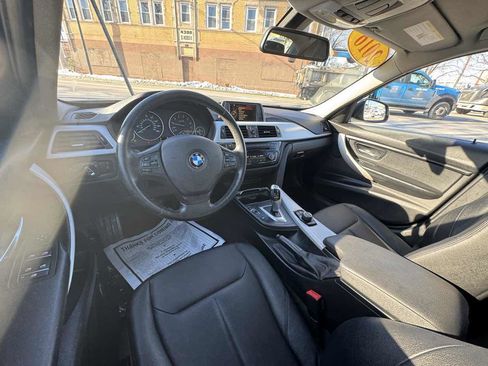 Used 2016 BMW 320i Sedan image 10