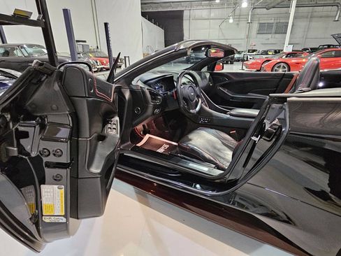 Used 2014 Aston Martin Vanquish Volante image 30