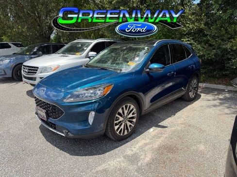 Used 2020 Ford Escape Titanium w/ Titanium Premium Package 2.0 FWD image 1