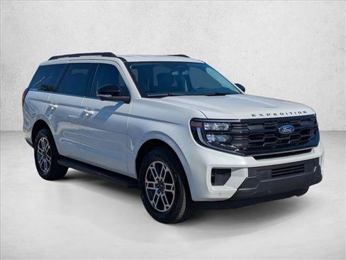 New 2026 Ford Expedition Active RWD image 7