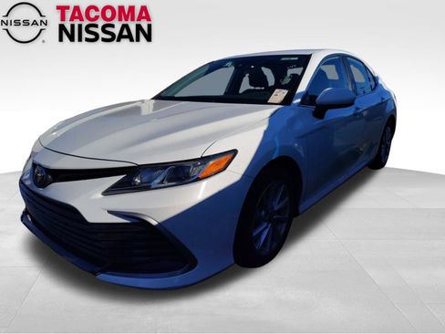 Used 2024 Toyota Camry LE image 1