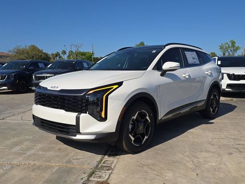 New 2026 Kia Sportage EX w/ EX Panoramic Sunroof Package AWD/4WD image 4